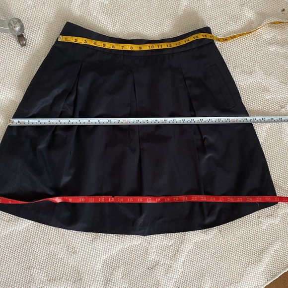 BCBGMaxAzria wide pleats black skirt! Size 12 - Picture 11 of 13